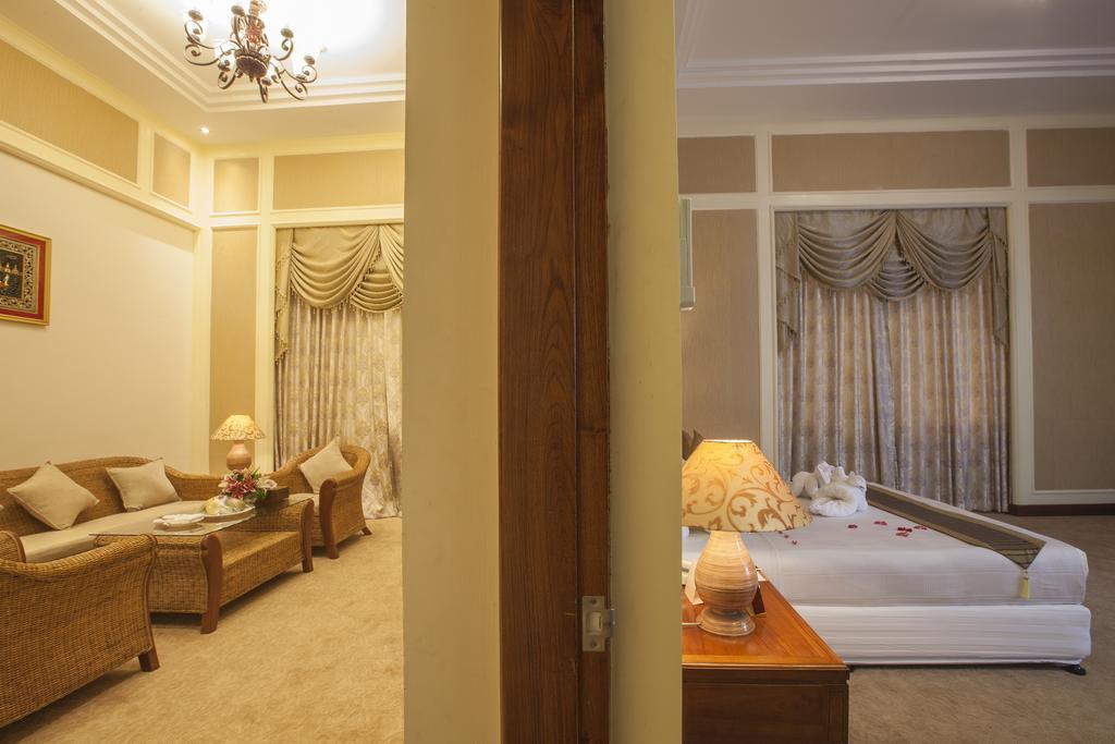 Отель Grand Amara