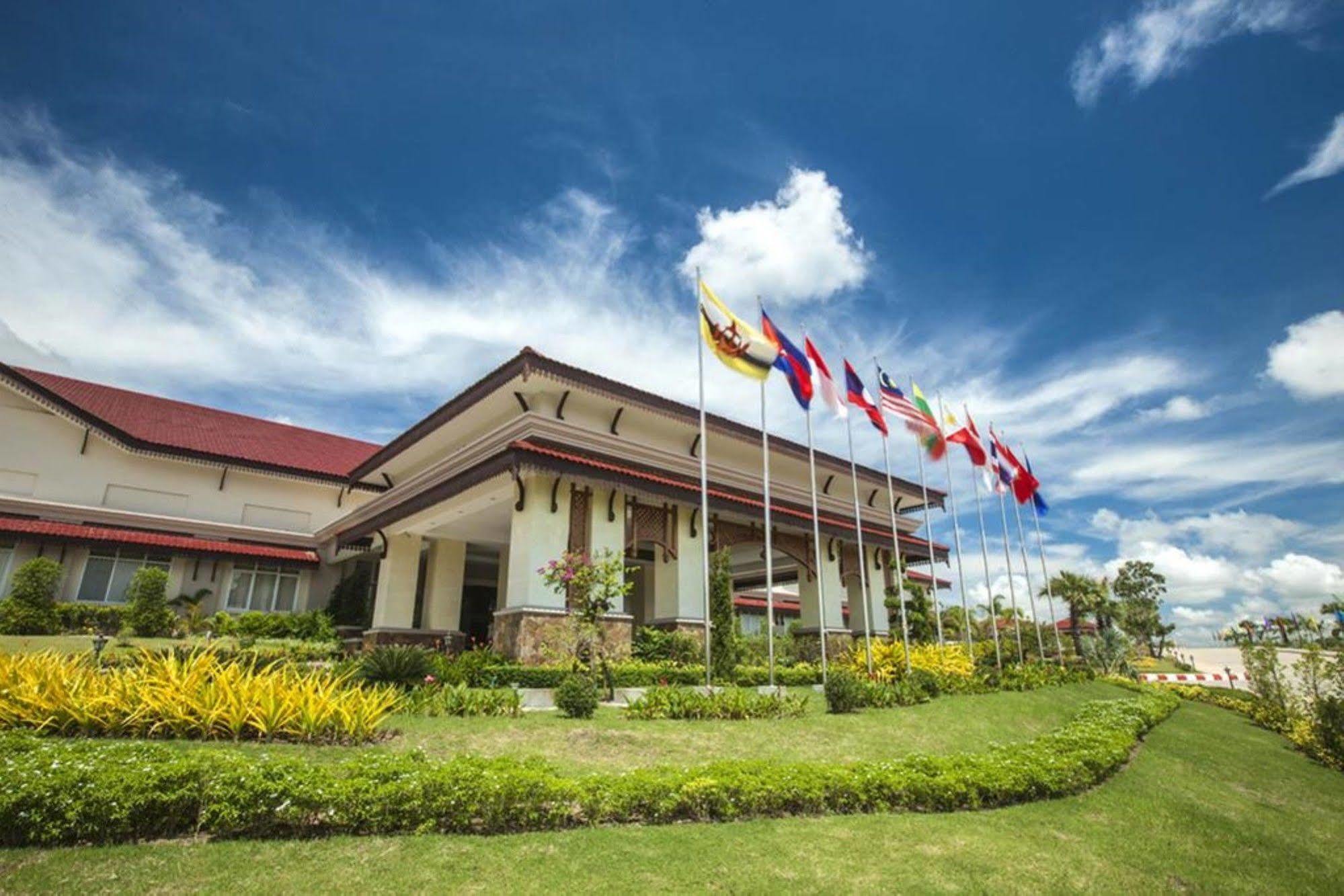 Grand Amara 5* Naypyidaw