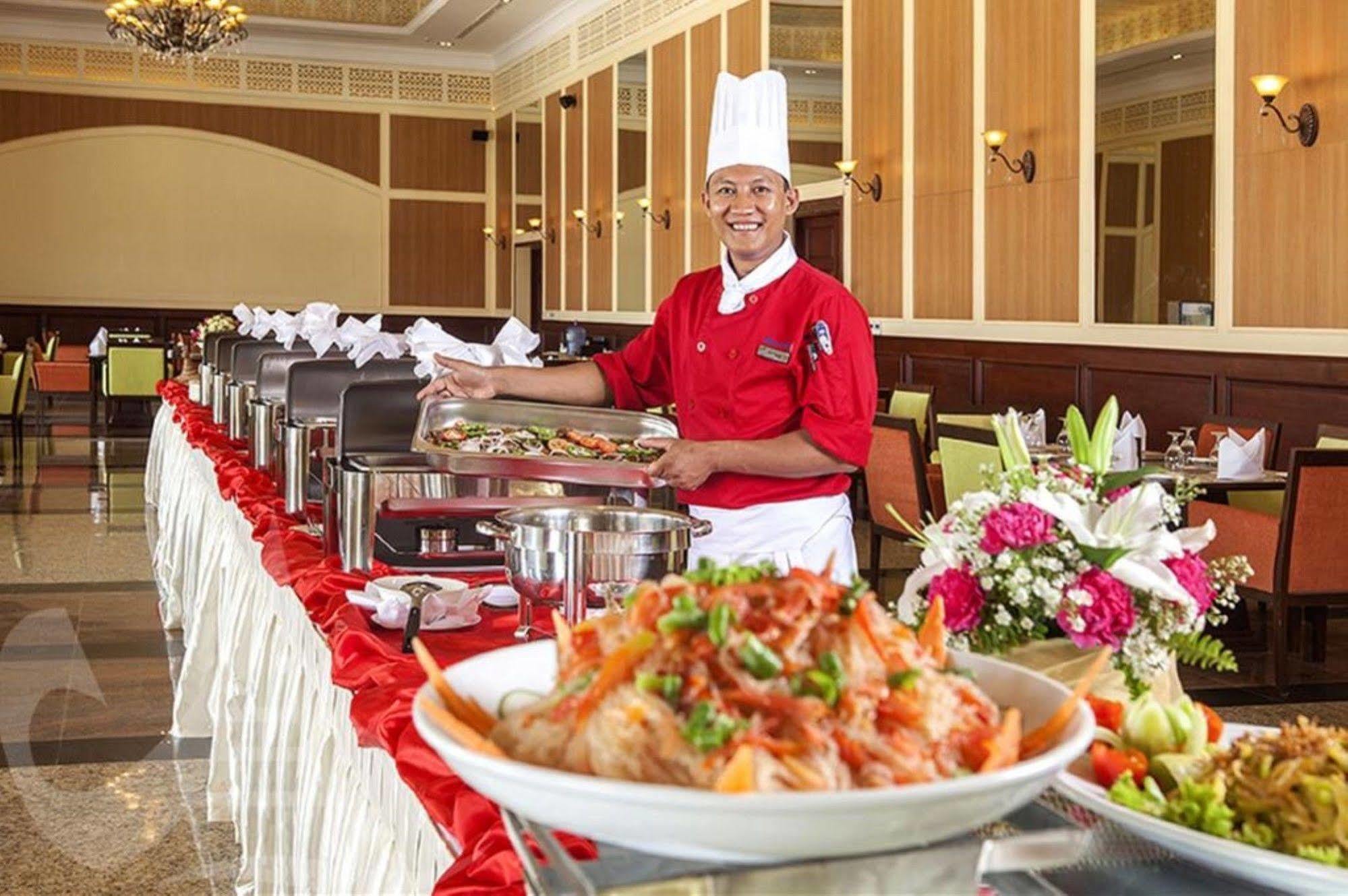 Grand Amara 5* Naypyidaw